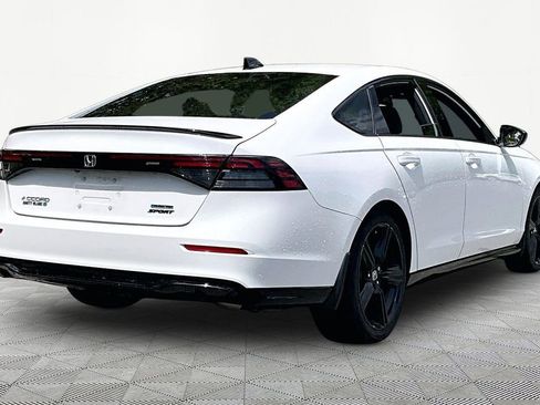 Used 2025 Honda Accord Sport image 6