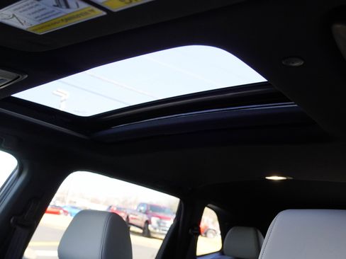 Used 2024 Honda CR-V Sport Touring image 14