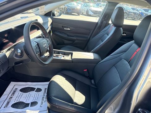 New 2026 Nissan Sentra SR w/ SR Premium Package FWD image 9