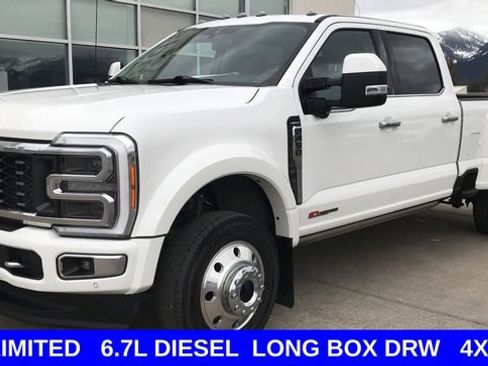 Certified 2023 Ford F450 Limited w/ FX4 Off-Road Package image 4