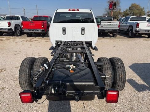 New 2026 GMC Sierra 3500 Pro w/ Convenience Package image 5