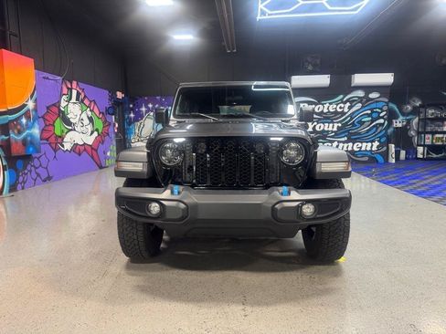 Used 2023 Jeep Wrangler Unlimited w/ Cold Weather Group AWD/4WD image 9