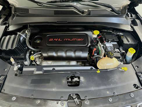 Used 2018 Jeep Compass Limited AWD/4WD image 34