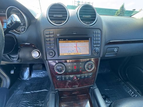 Used 2009 Mercedes-Benz GL 550 4MATIC image 25