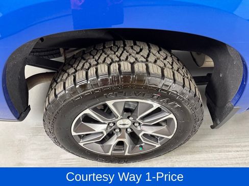 Used 2022 Chevrolet Silverado 1500 RST w/ Convenience Package II AWD/4WD image 13