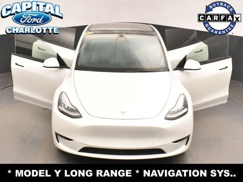 Used 2022 Tesla Model Y Long Range image 31