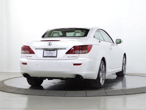 Used 2010 Lexus IS 250C image 8