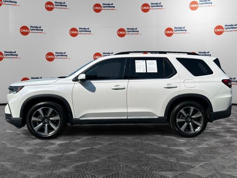 Used 2024 Honda Pilot Elite image 2