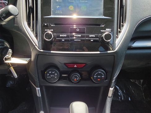 Used 2020 Subaru Forester Premium AWD/4WD image 25