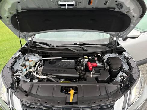 Used 2023 Nissan Rogue SV AWD/4WD image 24