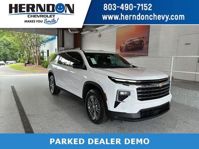 New 2025 Chevrolet Traverse LT w/ LPO, Floor Liner Package