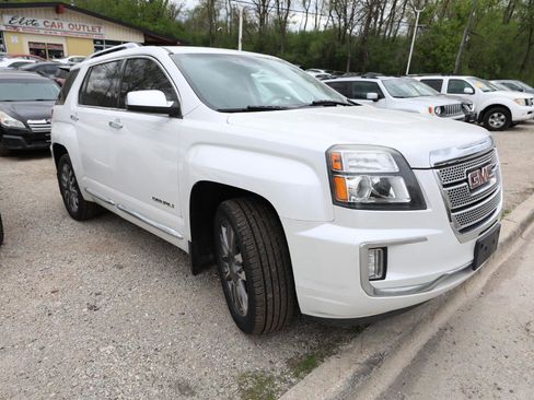 Used 2017 GMC Terrain Denali AWD/4WD image 4