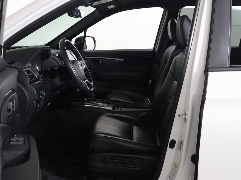 Used 2023 Honda Passport EX-L image 25