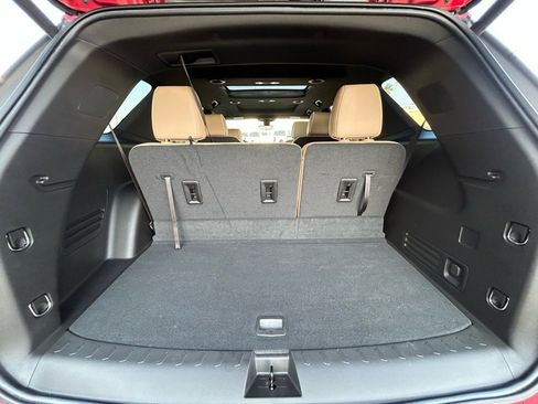 Used 2023 Chevrolet Traverse Premier image 25