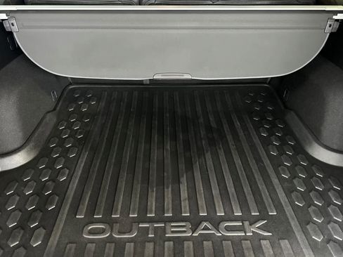 Used 2022 Subaru Outback Limited XT image 16