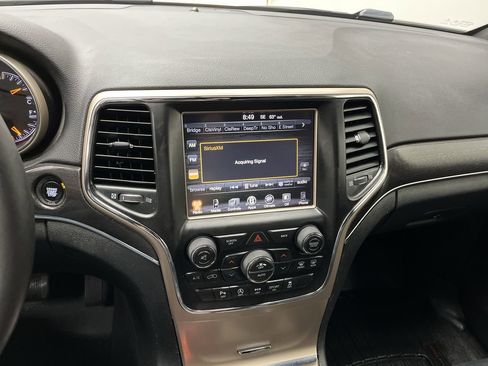 Used 2017 Jeep Grand Cherokee Limited w/ Trailer Tow Group IV image 16