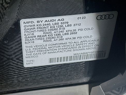 Used 2023 Audi Q5 2.0T Premium w/ Convenience Package AWD/4WD image 12