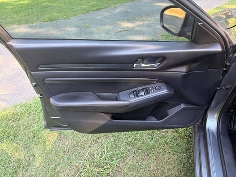 Used 2019 Nissan Altima 2.5 S FWD image 31
