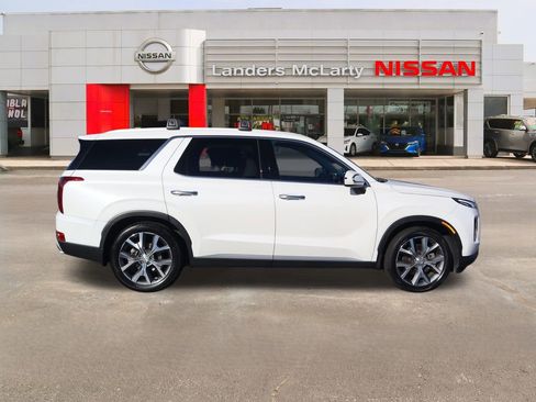 Used 2021 Hyundai Palisade SEL w/ Premium Package image 2