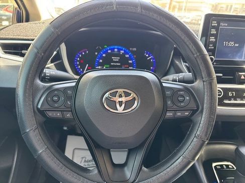 Used 2021 Toyota Corolla LE image 25