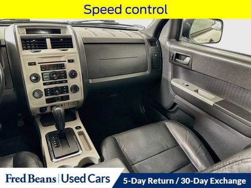 Used 2010 Ford Escape XLT AWD/4WD image 26