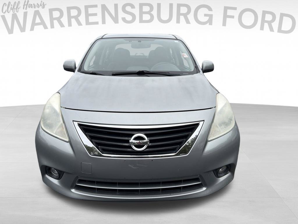 Used 2012 Nissan Versa FWD image 2