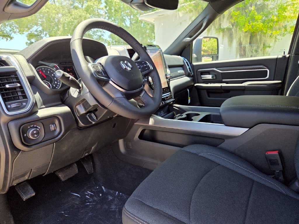 New 2026 RAM 2500 Big Horn AWD/4WD image 28