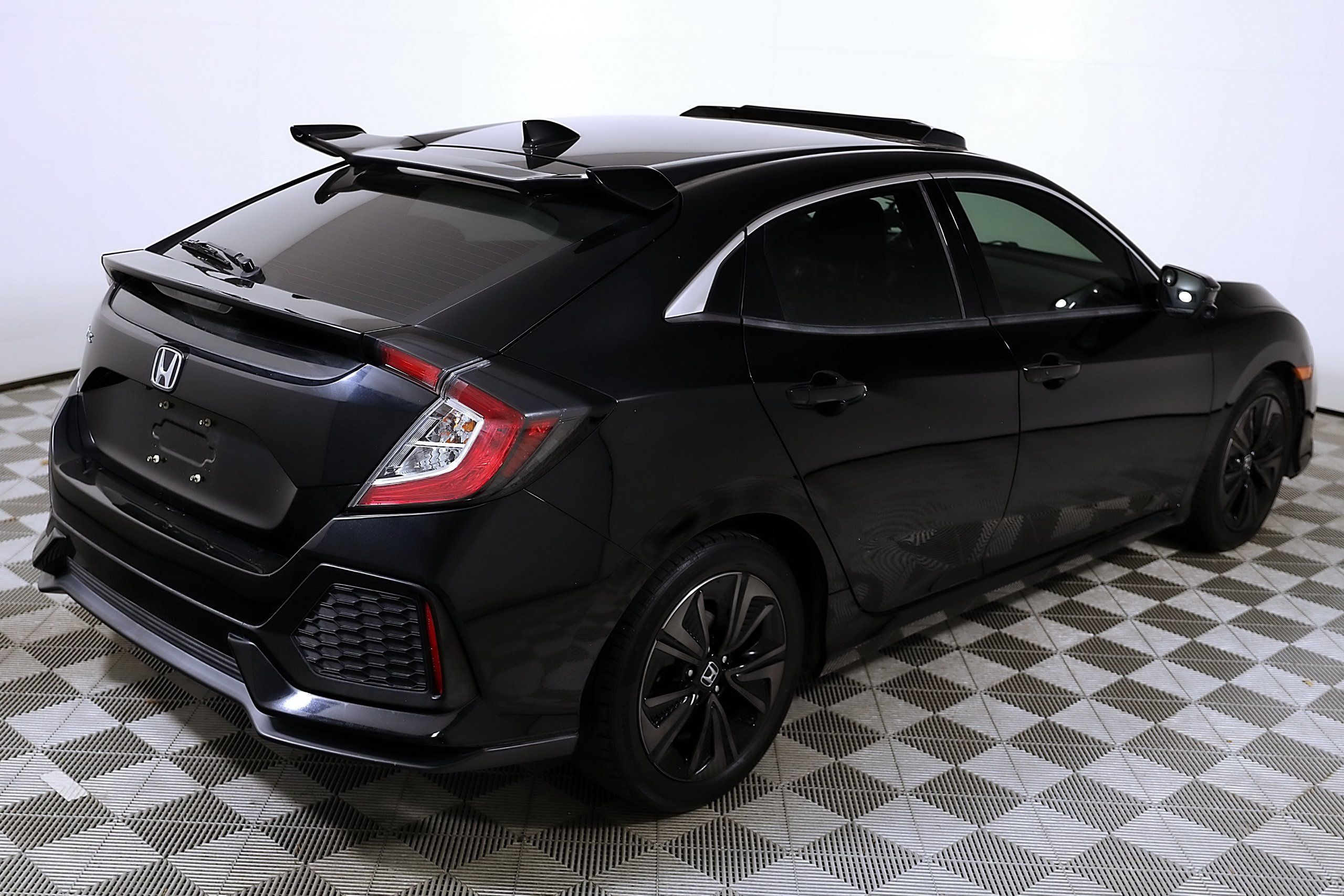 Used 2019 Honda Civic EX image 6