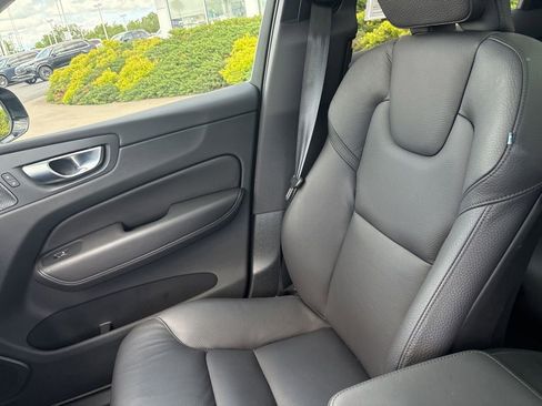 Certified 2024 Volvo XC60 B5 Plus AWD/4WD image 28