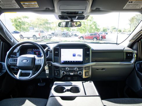 Used 2025 Ford F150 XLT w/ Equipment Group 301A Standard image 26