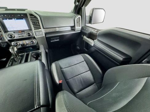 Used 2019 Ford F150 Raptor w/ Equipment Group 802A Luxury AWD/4WD image 16