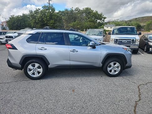 Used 2019 Toyota RAV4 XLE image 6
