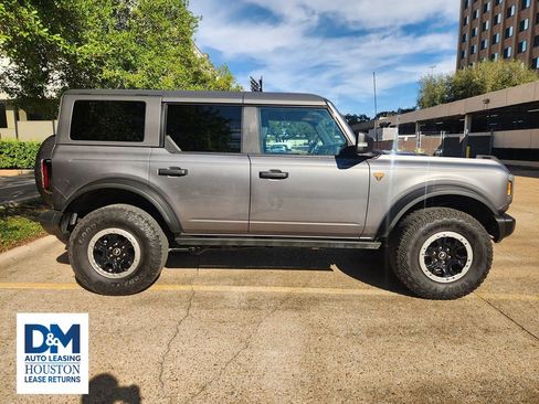 Used 2023 Ford Bronco Badlands image 5