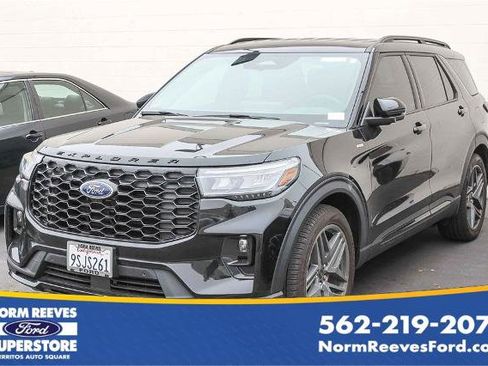 Certified 2025 Ford Explorer ST-Line w/ Premium Package image 1