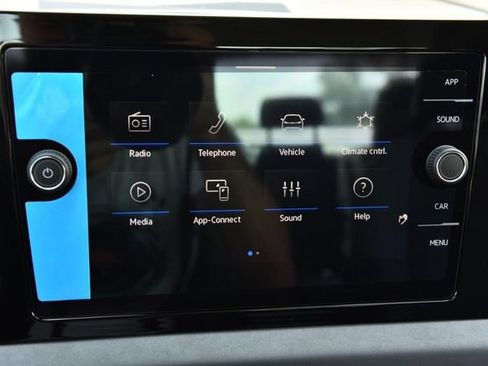 New 2026 Volkswagen Jetta SE FWD image 14