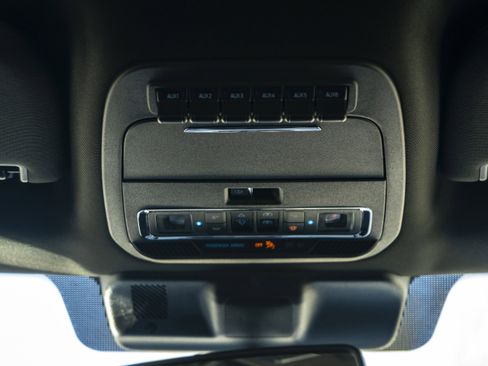 Used 2025 Ford F150 Raptor image 38