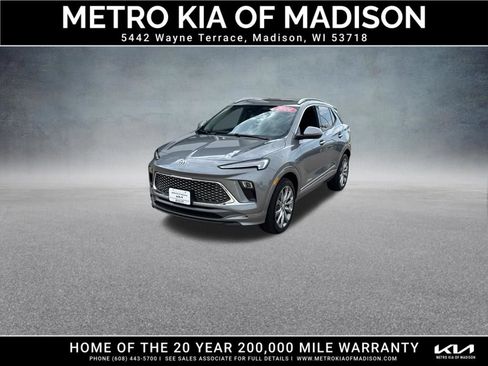 Used 2026 Buick Encore GX Avenir w/ Avenir Convenience Package AWD/4WD image 1