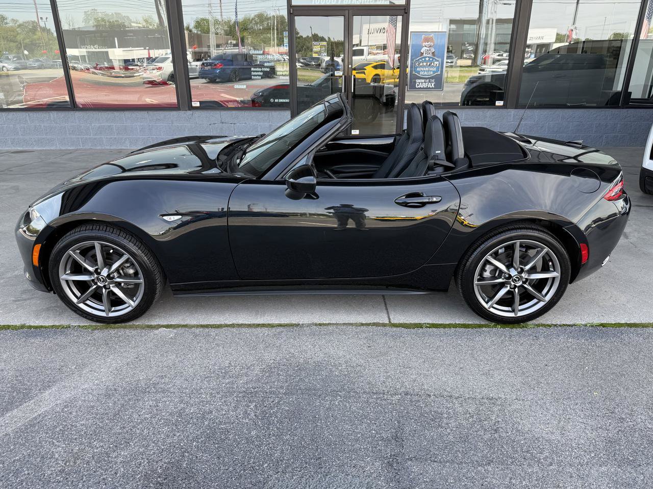 Used 2023 MAZDA MX-5 Miata Grand Touring w/ Weather Package RWD image 7