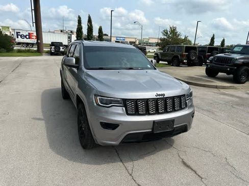 Certified 2020 Jeep Grand Cherokee Altitude AWD/4WD image 24