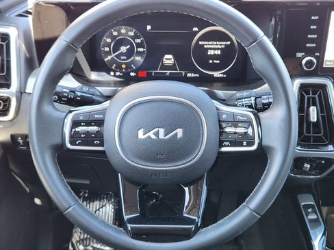 Certified 2023 Kia Sorento SX AWD/4WD image 24