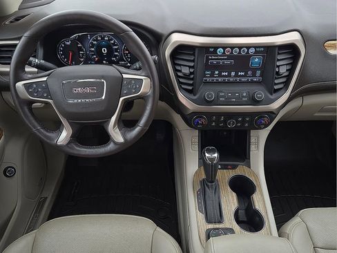 Used 2017 GMC Acadia Denali w/ Technology Package image 13