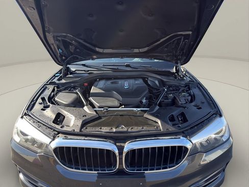 Used 2018 BMW 530i xDrive image 20