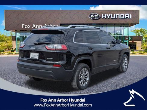 Used 2020 Jeep Cherokee Latitude Plus w/ Cold Weather Group image 5