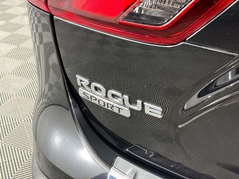 Used 2019 Nissan Rogue Sport SV w/ All-Weather Package AWD/4WD image 29