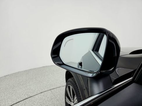 Certified 2024 Volvo XC90 T8 Plus image 19