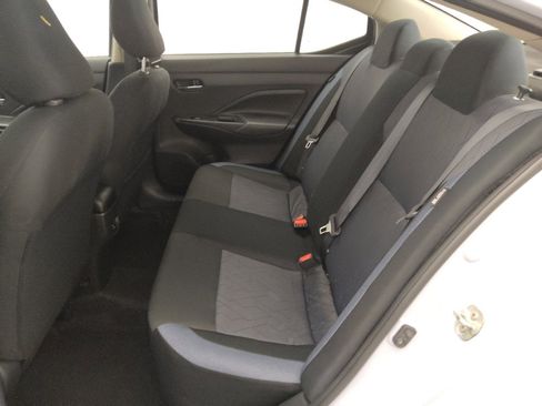 Used 2025 Nissan Versa SV FWD image 18