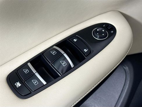 Used 2019 INFINITI QX50 Essential w/ Premium Audio Package image 28