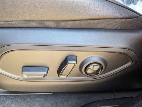 New 2025 Jeep Grand Cherokee L Altitude image 7