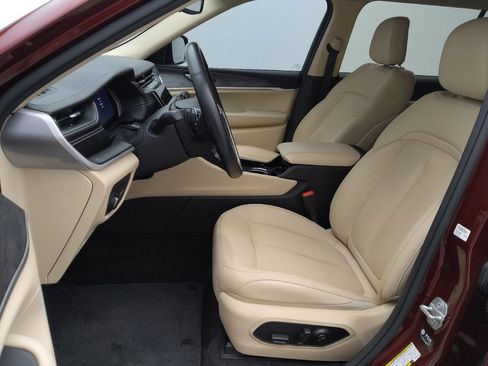 Used 2021 Jeep Grand Cherokee L Limited image 17