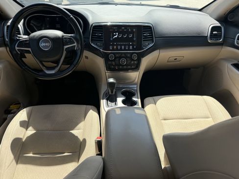 Used 2022 Jeep Grand Cherokee Laredo E RWD image 13